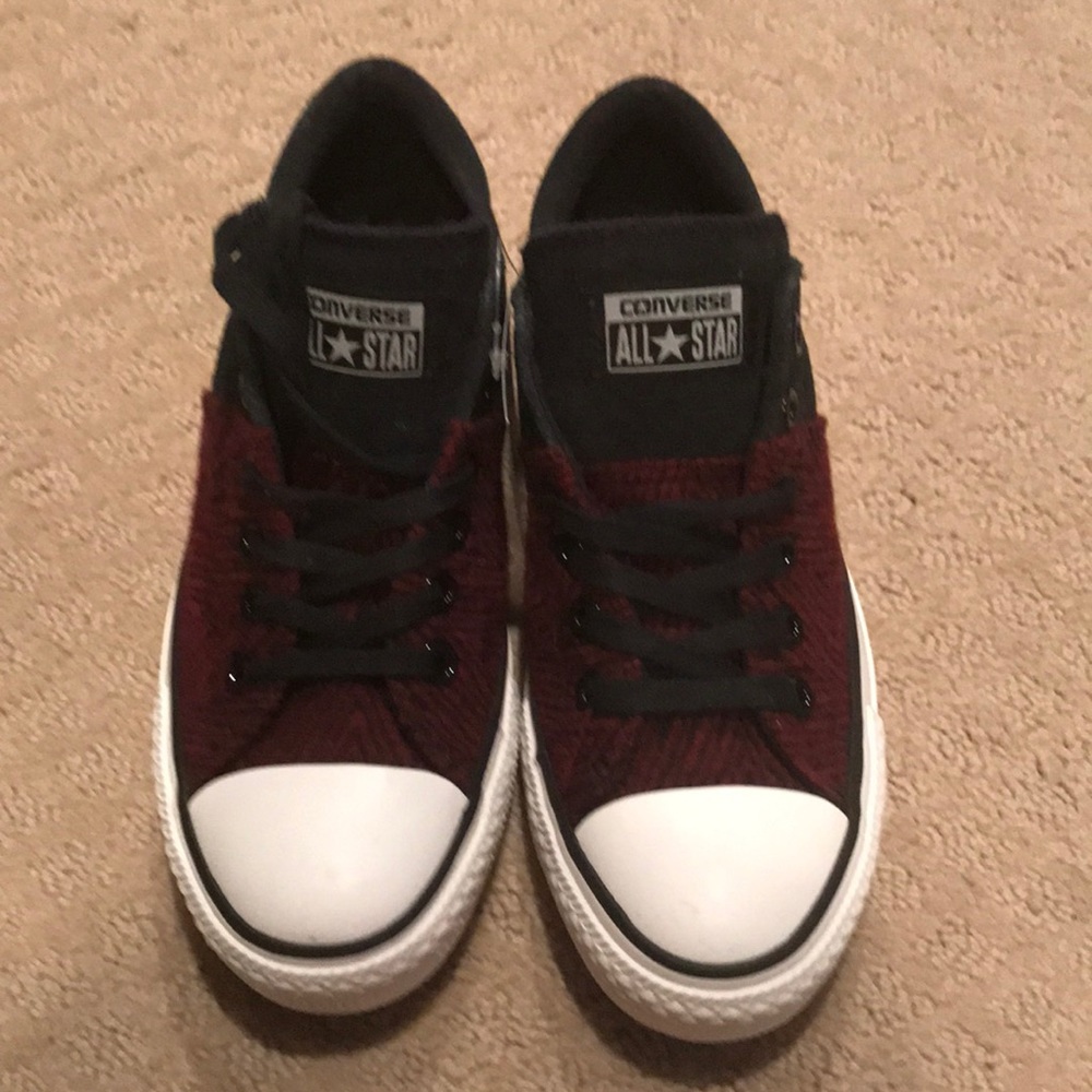 Converse All Star Women’s Chuck Taylor- 7.0 US